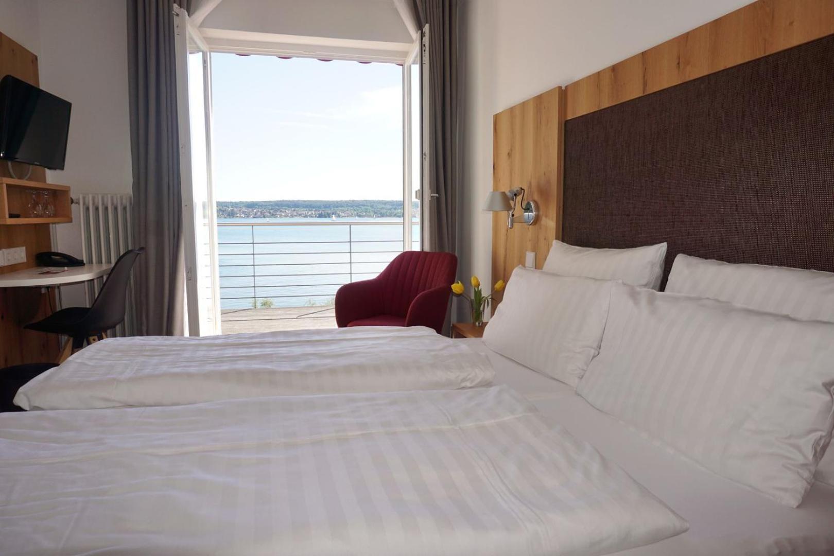 Strandhotel Seehof ユーバーリンゲン エクステリア 写真